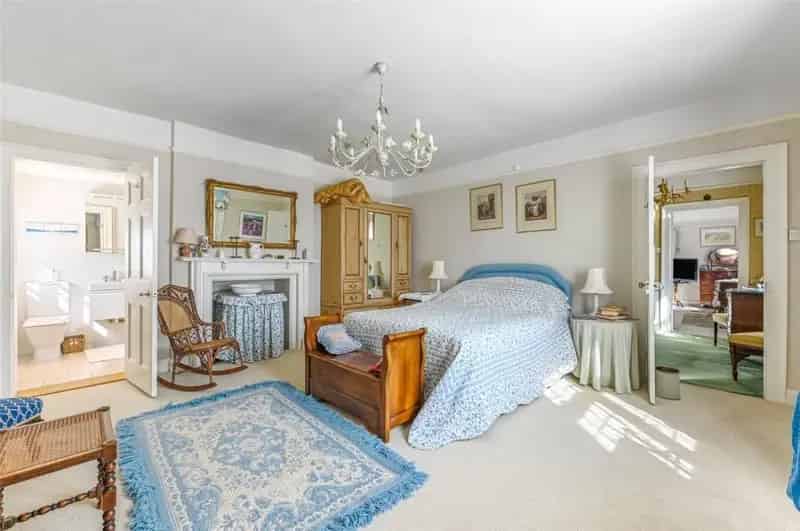 5 Bed House for Sale Manuden Picturesque Village 4635 Sq Ft