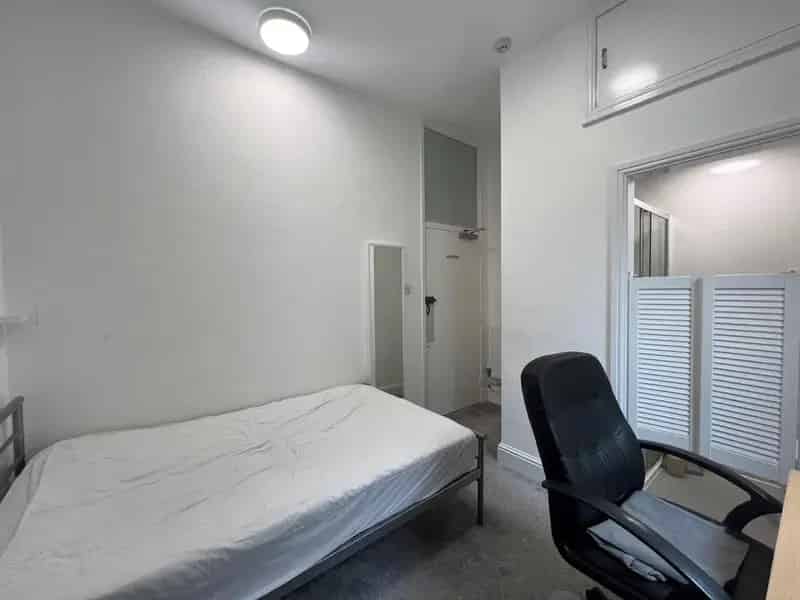 1 Bedroom HMO House to Rent En-Suite Bills Included