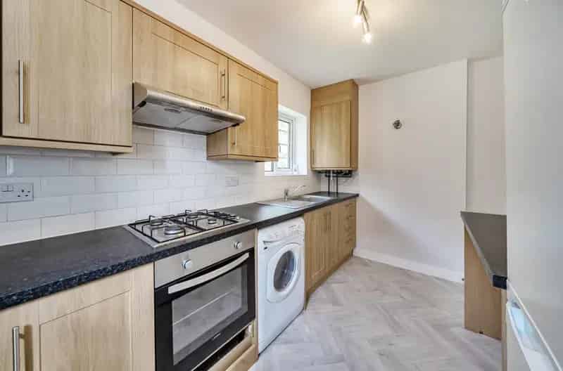 2 Bedroom Flat for Sale in Adel