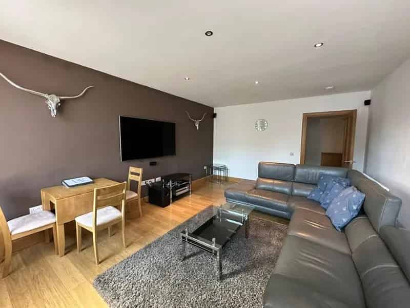 2 Bedroom Flat to Rent