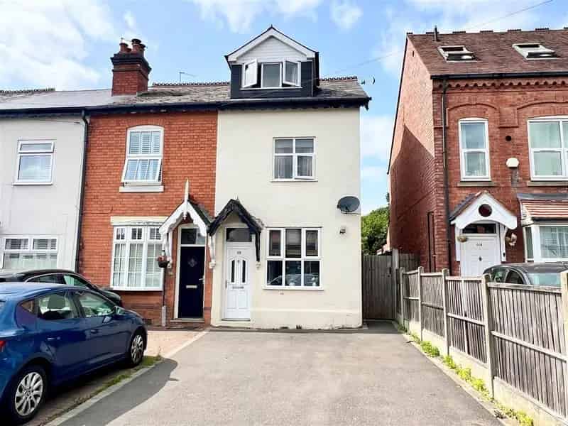 3 Bedroom Semi-Detached House for Sale Near Shirley Town Centre