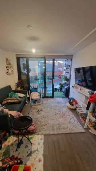 Modern 1-Bed Apartment near Elephant & Castle - Gym Access & Transport Links
