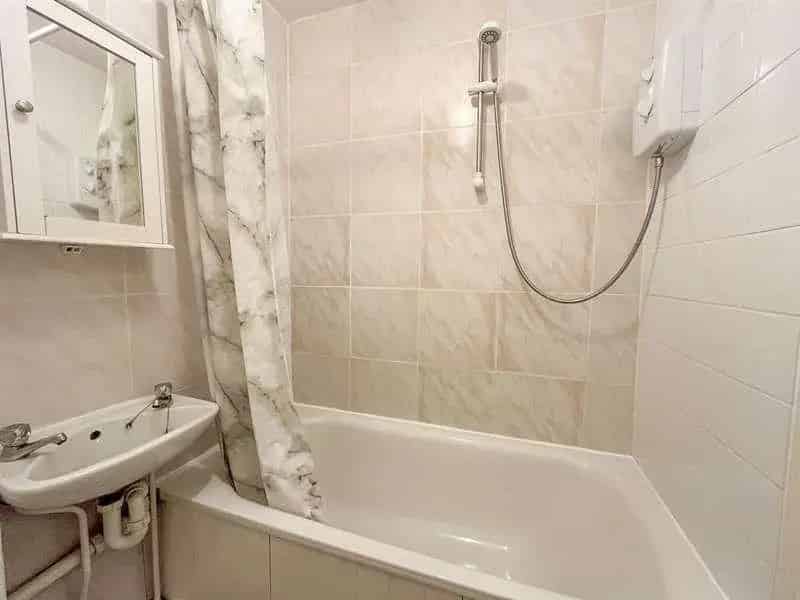 Ground Floor Studio Flat Near Beach in St Leonard's-on-Sea