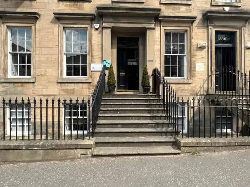Refurbished Ground Floor Office Suite in Glasgow City Centre