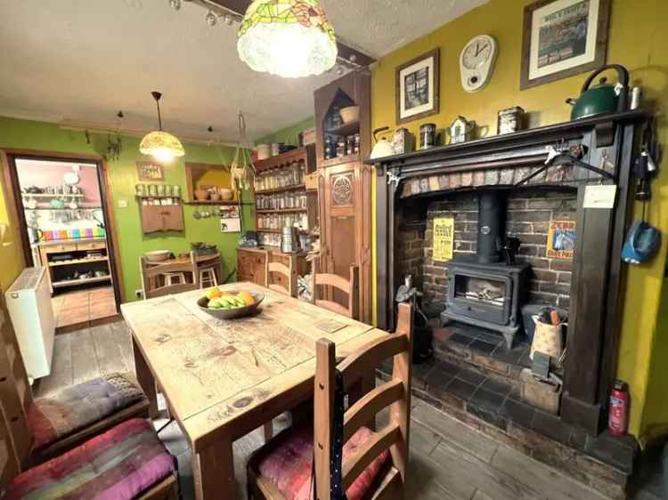 4 Bedroom Semi Detached House For Sale Scarborough
