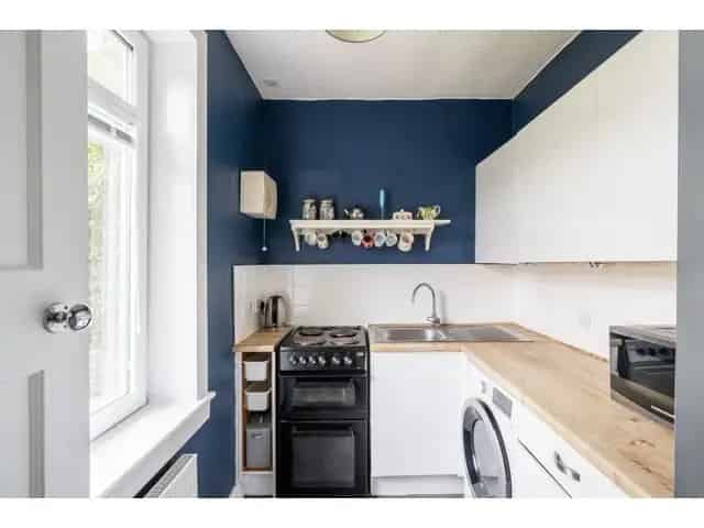 2 Bedroom Main Door Lower Villa for Sale in Corstorphine