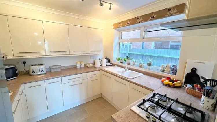 4 bedroom semi-detached bungalow for sale