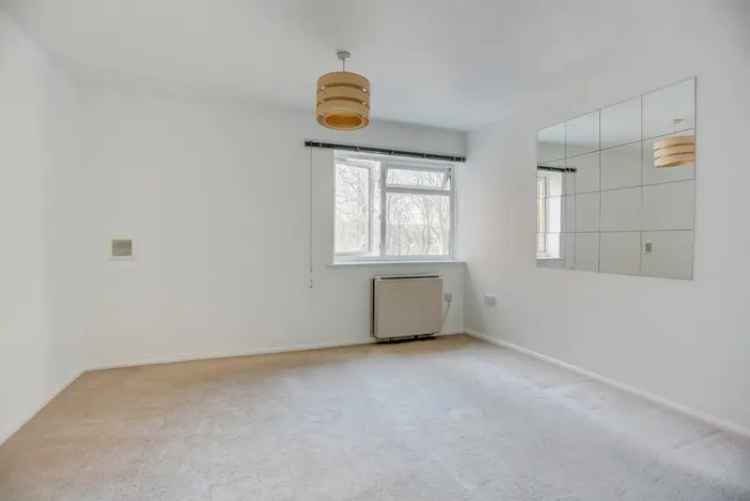 2 Bedroom Flat to Rent Near Preston Park