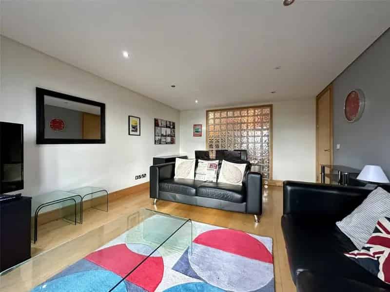 2 Bedroom Apartment Near BRI and Bristol University