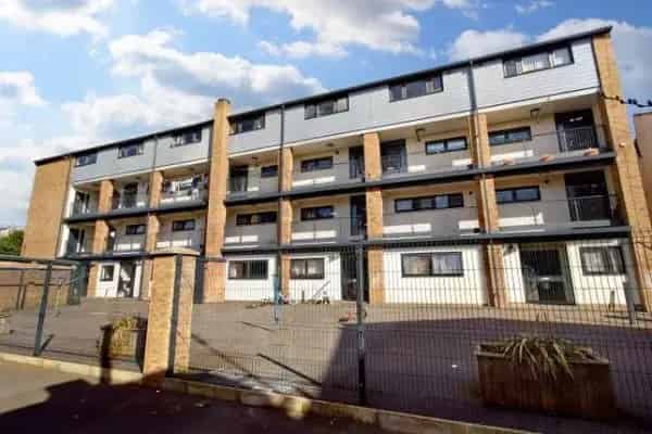 Secure Private House Near Town Centre and Hospital