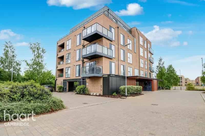 2 Bedroom Apartment for Sale - No Sale No Fee