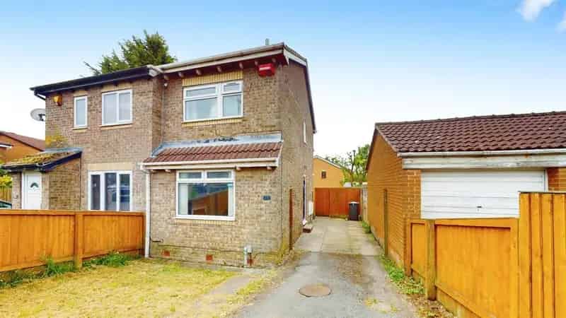 2 Bedroom Semi Detached House for Sale