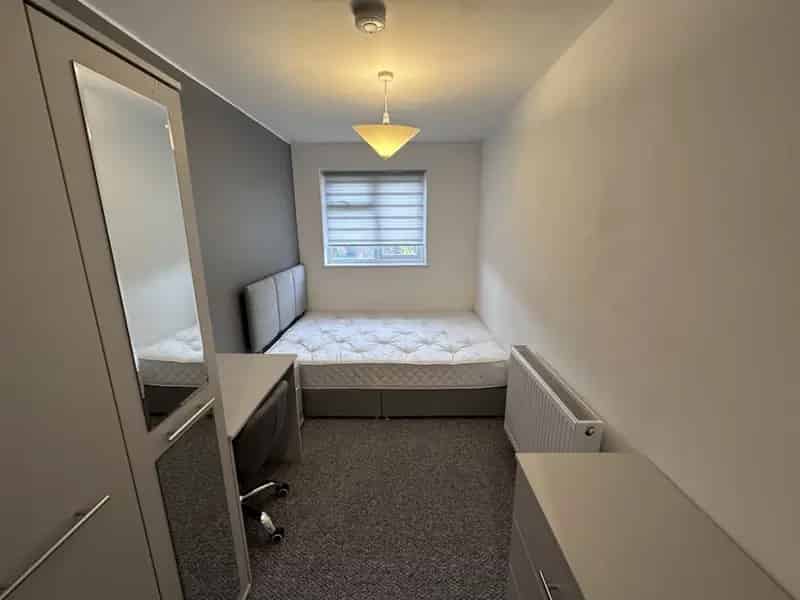 1 Bedroom House of Multiple Occupation To Rent