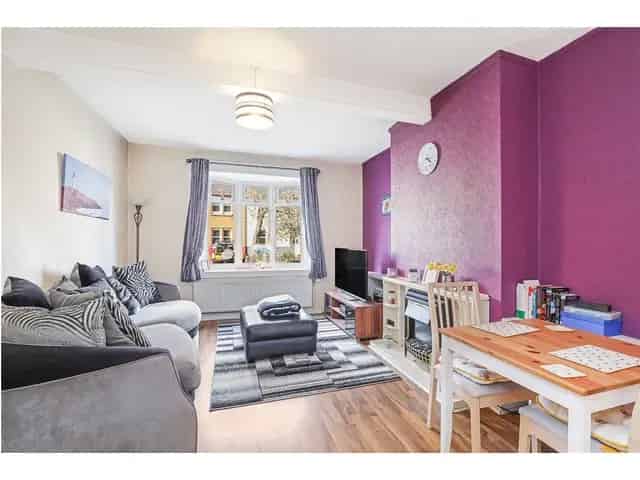 2 Bedroom Cottage Flat for Sale in Hamilton