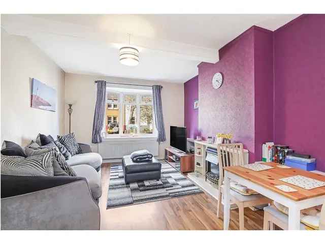 2 Bedroom Cottage Flat for Sale in Hamilton