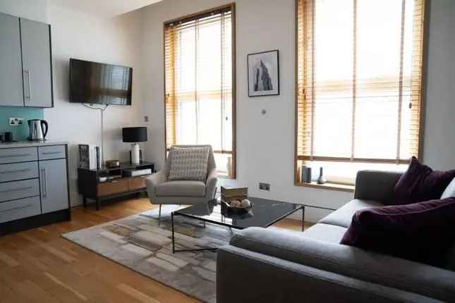 Flat to rent in Chelsea, London SW3