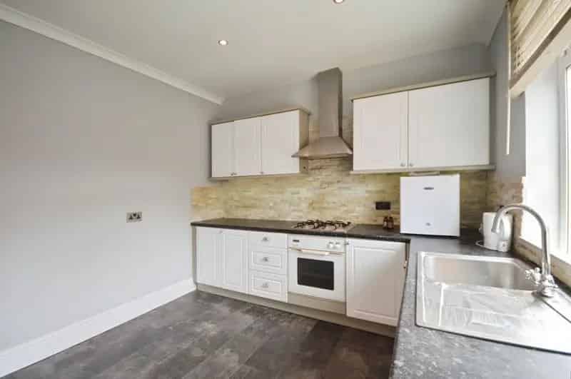 2 Bedroom Mid Terrace House Chesterfield Derbyshire