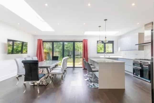Southfields Family Home Semi Detached 4 Bed 2 Bath Refurbished