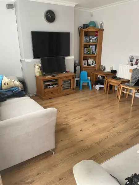 Flat For Rent in London, England