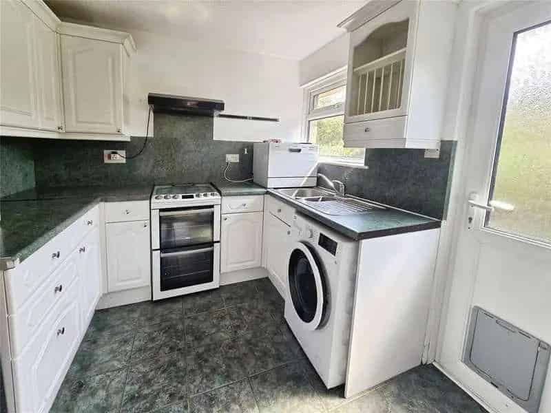 2 Bed Bungalow For Sale Totland Bay