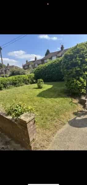 Lovely Sevenoaks House Huge Garden New Kitchen Bathroom