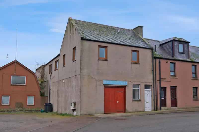 2 Bed Flat Inverbervie Sea Views Workshop Modernisation Potential