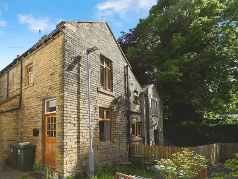 1 Bedroom End of Terrace House to Rent