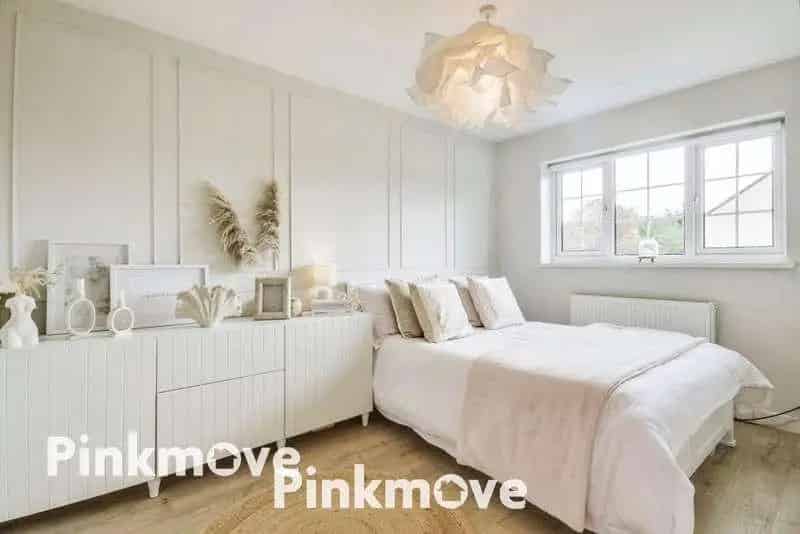 3 Bed Semi-Detached House For Sale