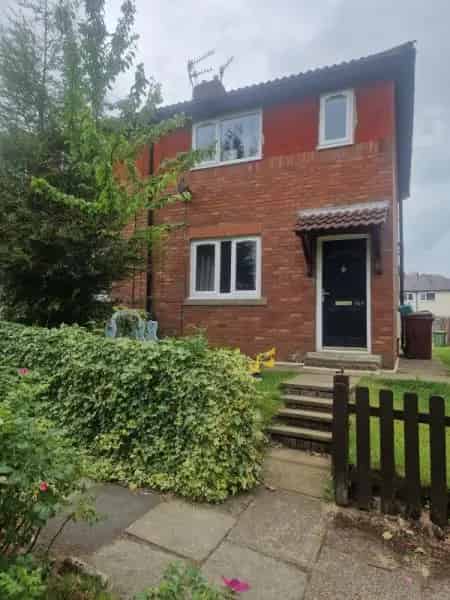 2 Bed House Rosehil Bleakhouse  Near Transport Links