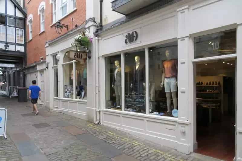 Retail Shops To Let Central Guildford 915 sqft Refurbished