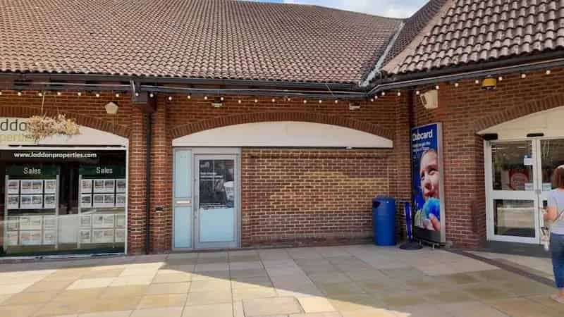 Chineham Shopping Centre Retail Unit