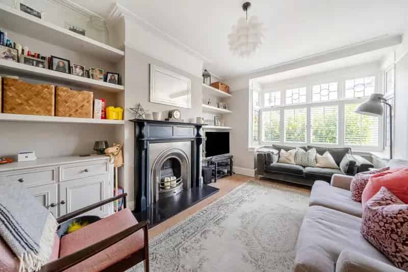 Four Bedroom Family Home Near Tooting Bec Common