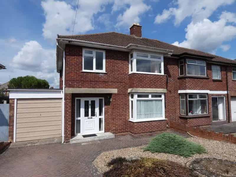 3 Bedroom Semi Detached House For Sale