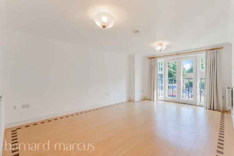 Stunning 2-Bed Apartment in Epsom's Alexandra Mansions