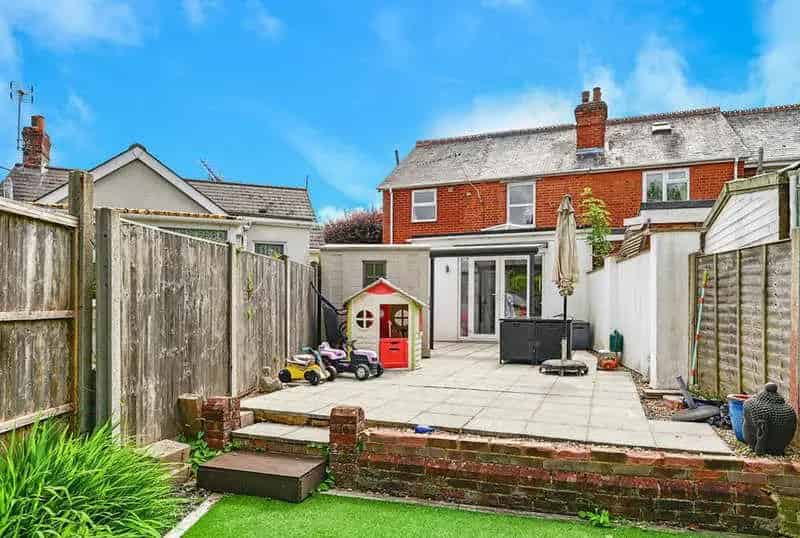 4 Bed Character Cottage for Sale in Darby Green