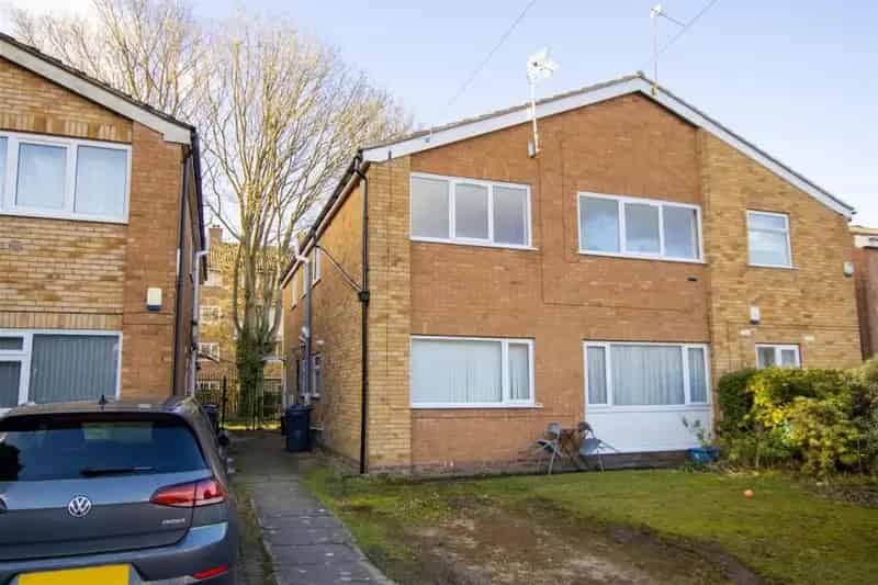 2 Bedroom Student Flat 2025 2026 Academic Year