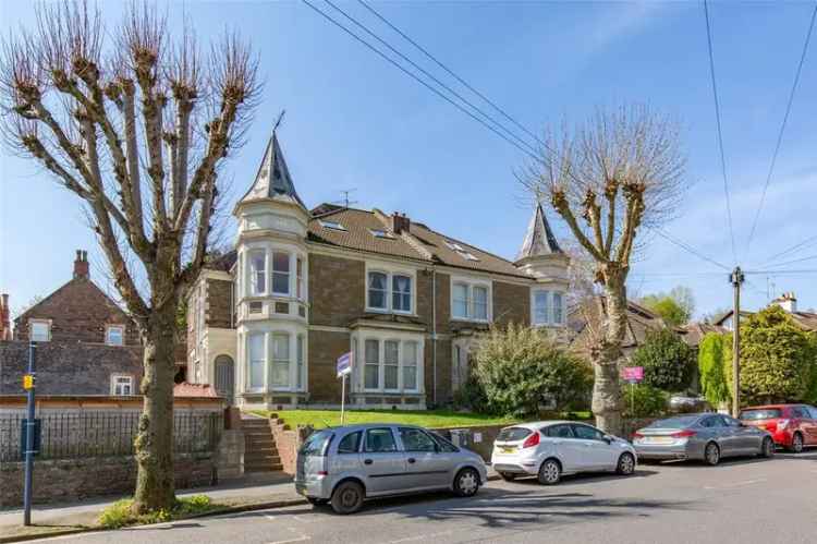 5 Bedroom Apartment for Sale