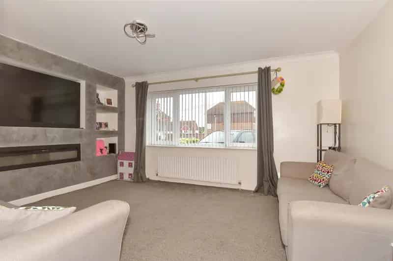 2 Bedroom Semi-Detached House for Sale in Chattenden