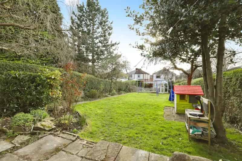 3 Bedroom House For Sale in Meadow Head Sheffield