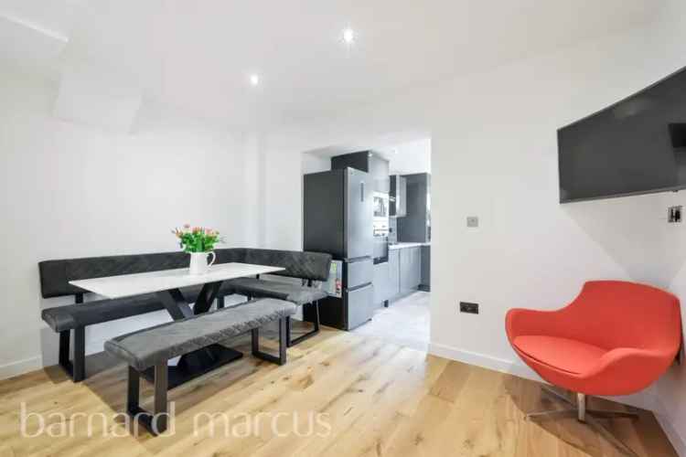 Modern Family Home New Addington 3 Beds Garage Garden