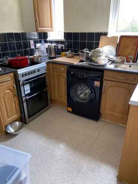 House For Rent in Sheffield, England