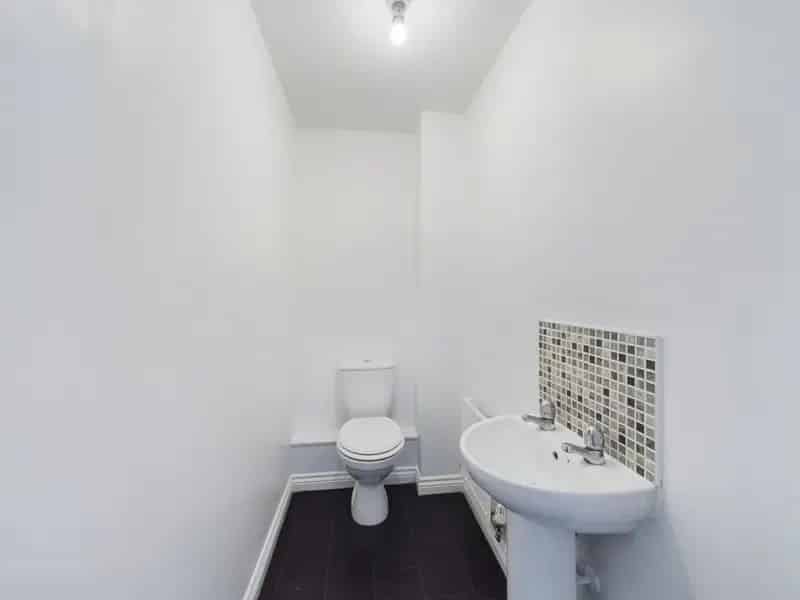 3 Bedroom House To Rent Available 09092025