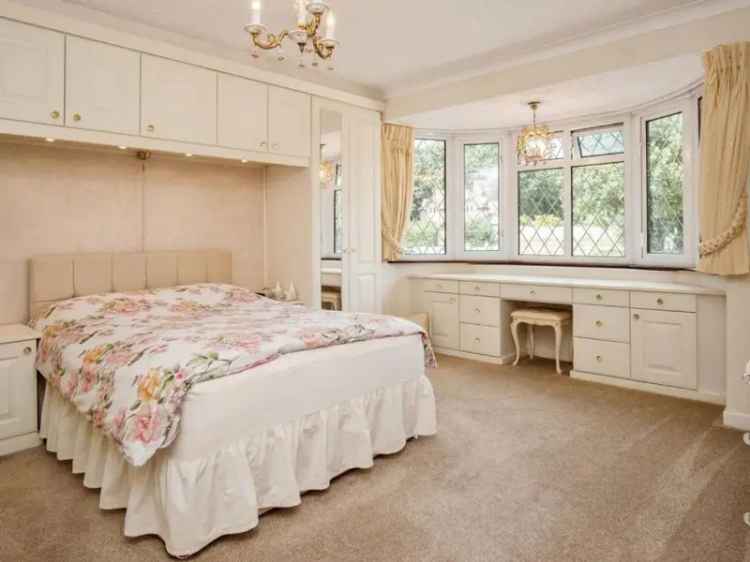 6 Bed Detached House Sutton Park Views Family Home