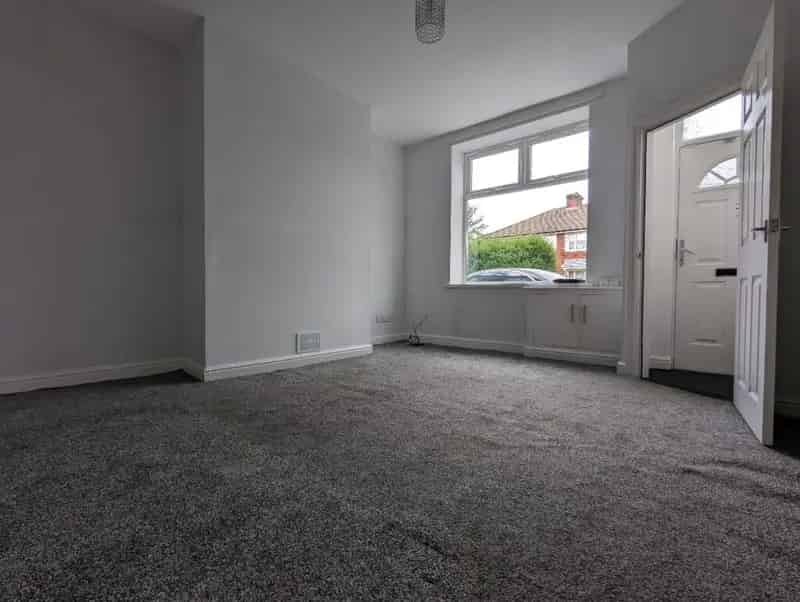 2 Bedroom Terraced House Recently Refurbished