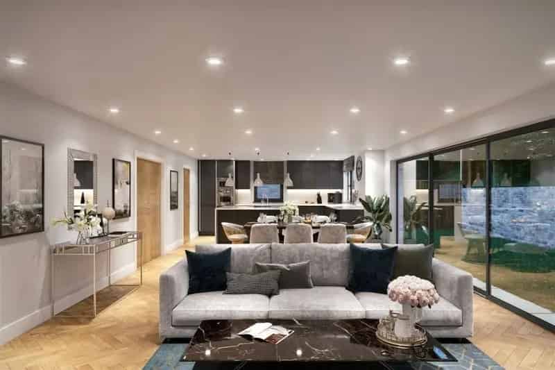 2 Bedroom Canal-Side Apartment Near Birmingham HS2