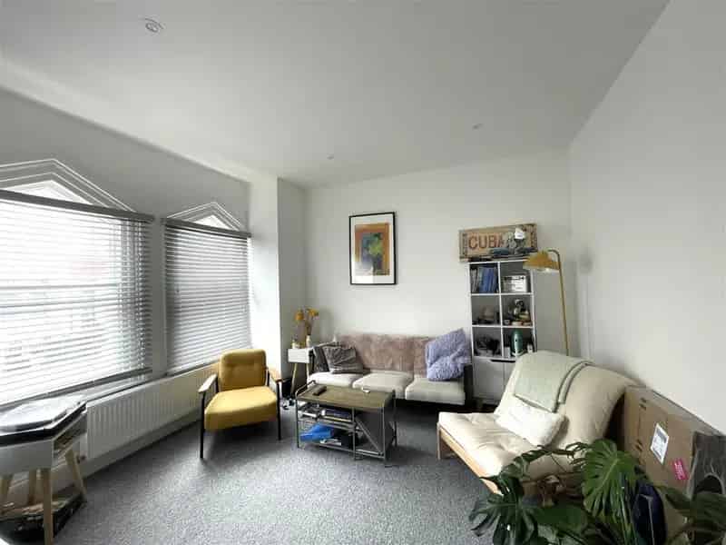 2 Bedroom Maisonette to Rent