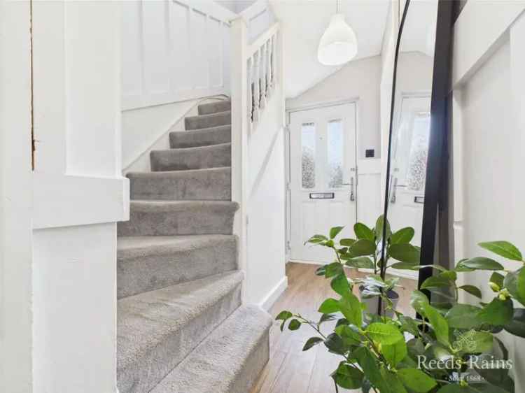 3 Bedroom Mid Terrace House for Sale Hull HU9
