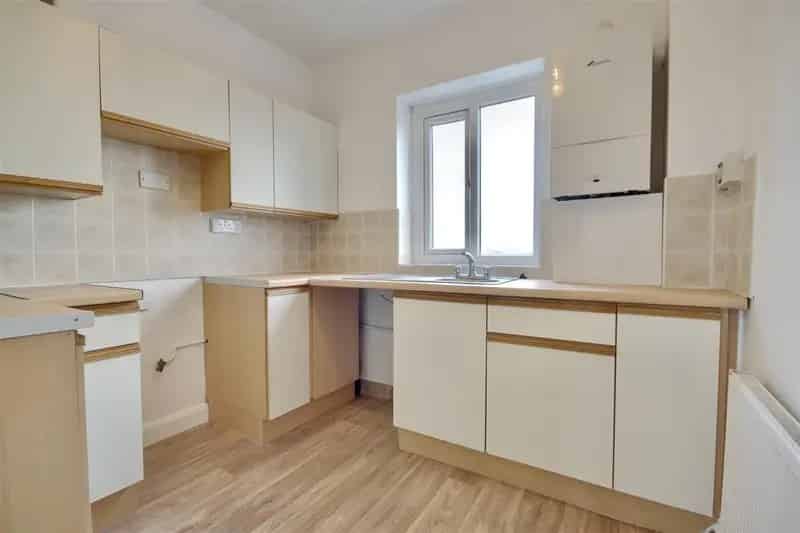 3 Bedroom Flat House to Rent City Views Garage Parking