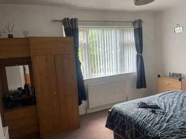 House For Rent in Wakefield, England