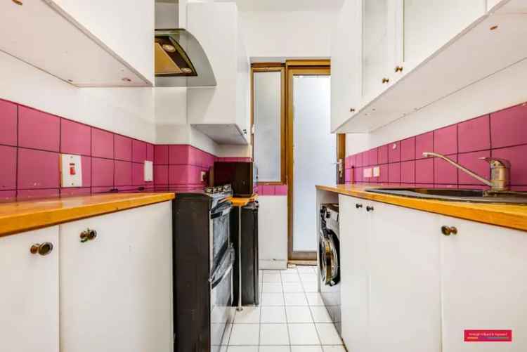 Spacious One Double Bedroom Flat Hyde Park